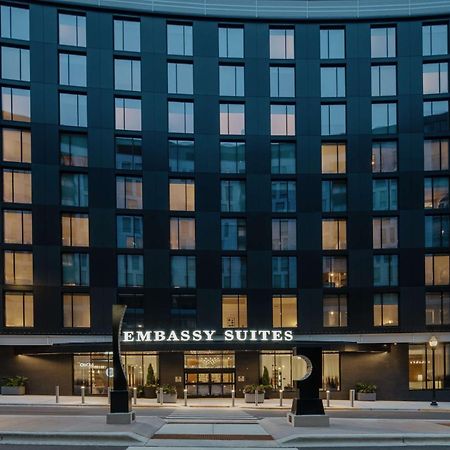 Embassy Suites By Hilton Madison Downtown Extérieur photo
