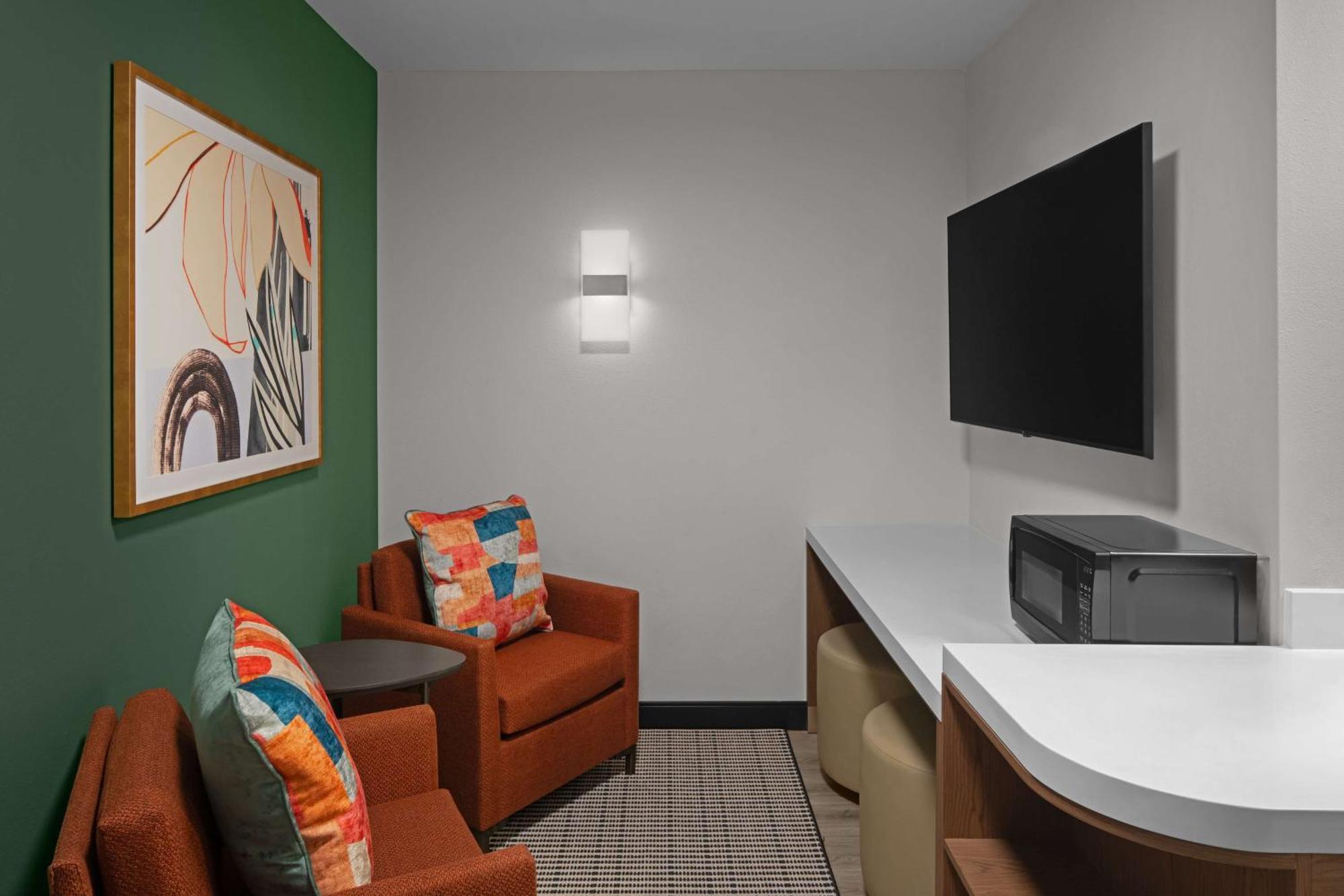 Embassy Suites By Hilton Madison Downtown Extérieur photo